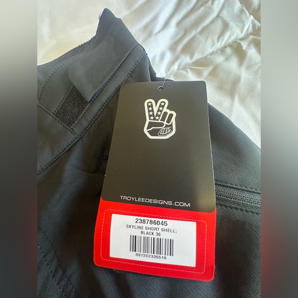 Troy Lee Design Size 36 SKYLINE SHORT SHELL In Black - Picture 3 of 5